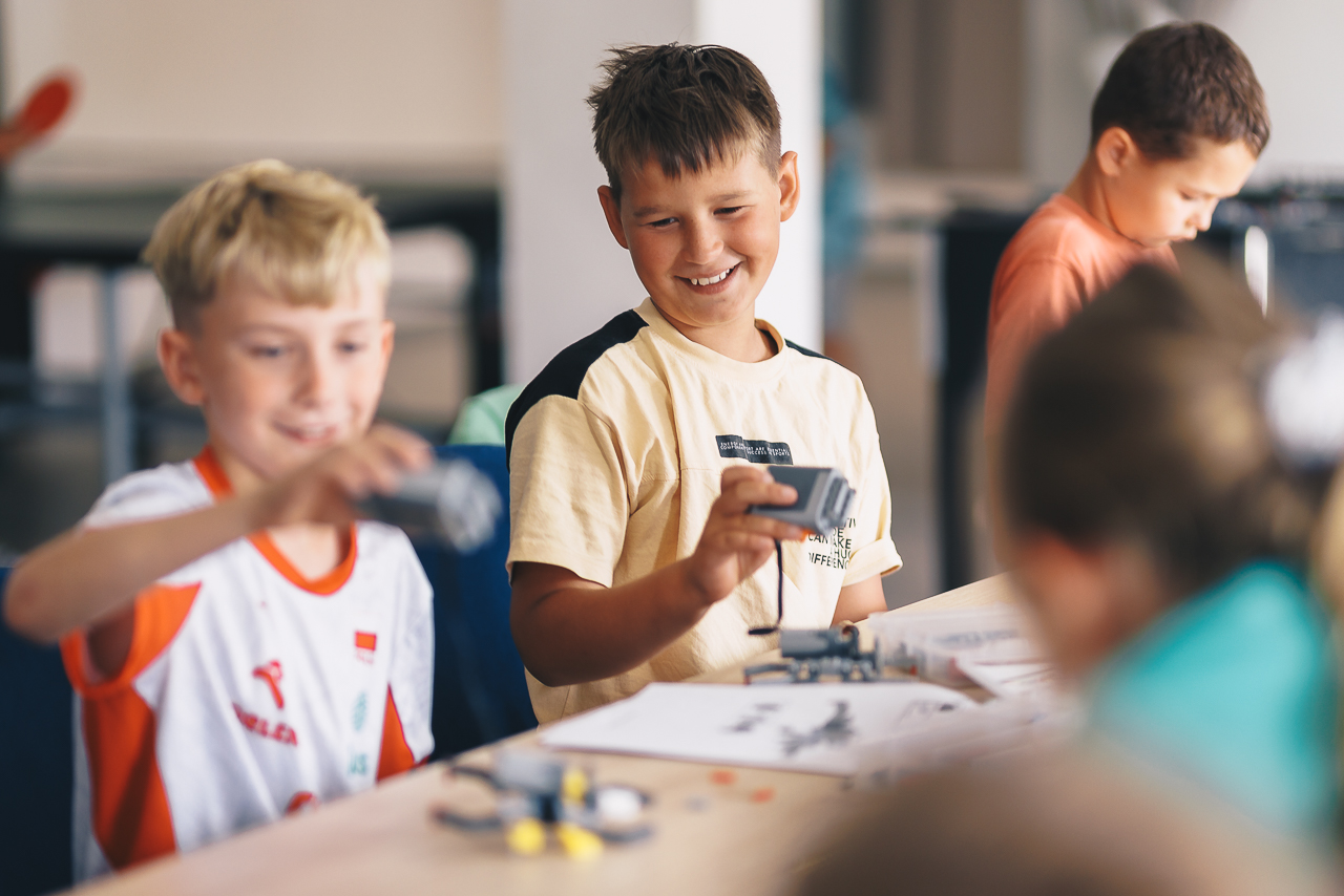 Adapt Camp Minecraft + LEGO - warsztaty LEGO Robotyka | Lato 2026